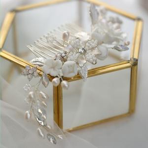 Nupcial plata peine del <span class=keywords><strong>pelo</strong></span> ópalo rhinestone cerámica flor peine del <span class=keywords><strong>pelo</strong></span> largo tocado de perlas <span class=keywords><strong>naturales</strong></span> - Product Image 5