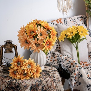 Bouquet de tournesols artificiels Suxian Ningshuang, jaune champagne, orange clair, orange foncé, décoration de mariage, artisanat en PU - Product Image 1