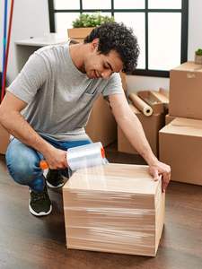 Extra thick 80 gauge stretch <b>wrap</b> with strong self-adhesion and tear resistance. Comes with convenient handle for easy use - Product Image 6