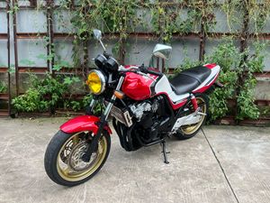 มอเตอร์ไซค์ฮอนด้า <span class=keywords><strong>CB400</strong></span> สี่สูบ ระบายความร้อนด้วยน้ำ ใช้น้ำมันเบนซิน - มอเตอร์ไซค์สปอร์ตมือสอง - Product Image 3