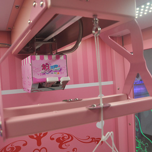 Máquina de garras rosa para premios de un solo artículo, tipo grúa de cuerda con tijeras, para interiores, para regalos, opción de ganar dinero, para centros comerciales, precio directo de fábrica - Product Image 3