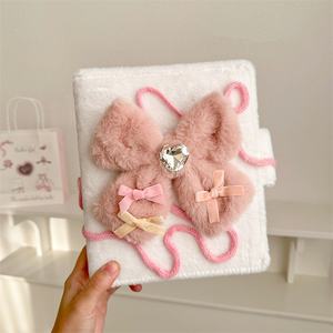 Carnet de notes à feuilles mobiles avec couverture en <span class=keywords><strong>tissu</strong></span> pelucheux élargi de style ballet original avec nœud papillon girly A6 - Product Image 2