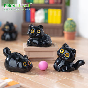 Chenjun อุปกรณ์ตกแต่งบ้านตุ๊กตาขนาดเล็กสีดำน่ารักอุปกรณ์ตกแต่งเดสก์ท็อปรถยนต์แบบทำมือ - Product Image 2