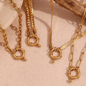 Collier tendance en acier inoxydable plaqué or 18 carats, sans ternissement, avec maillons ovales type trombone et chaîne cubaine épaisse, pour femme, vente en gros - Product Image 2