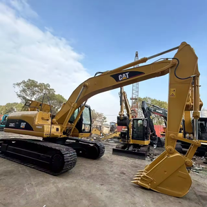 Excavatrice d'occasion Caterpillar 320CL 320c prête à être expédiée, robuste et puissante, idéale pour la régulation des rivières et la construction de fondations. - Product Image 4