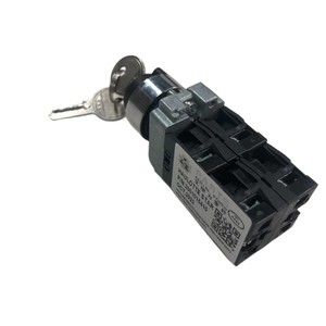 Interrupteur avec clé 3P OEM 2901015410 HA2901015410 Compatible avec les élévateurs <span class=keywords><strong>Haulotte</strong></span> Optimum 8 AC <span class=keywords><strong>Star</strong></span> <span class=keywords><strong>10</strong></span> HA18SPX H21TPX - Product Image 3