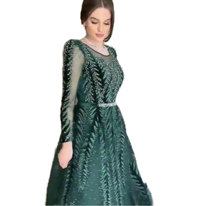 Robe de <span class=keywords><strong>soirée</strong></span> <span class=keywords><strong>longue</strong></span> en cristal de velours vert haut de gamme et élégante pour les banquets, les mariages et les hôtes Commerce extérieur Modeste LA70040 - Product Image 1