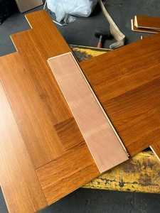 Stock de liquidation de Offre Spéciale Parquet en bois d'ingénierie en teck de luxe Conception moderne Échantillon gratuit Personnalisation à bas quantité minimale de commande - Product Image 4