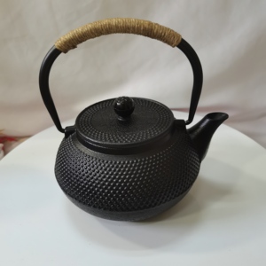 <strong>Cast</strong> <strong>Iron</strong> Teapot <strong>Tea</strong> Kettle <strong>Pot</strong> with Stainless Steel Infuser for Stovetop Safe Coated 600ml - Product Image 2