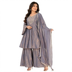 Conjunto de Salwar Kameez Gris Bordado para Mujer con Dupatta, Corte Holgado, Ropa Casual Tradicional India y Pakistaní, Tela de Poliéster - Product Image 1