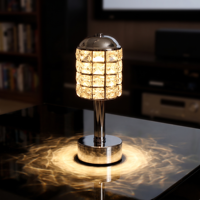 Lampe de table LED moderne de luxe avec abat-jour en cristal, base chromée, variateur tactile, sans fil, rechargeable, pour restaurant, bar, café, ambiance