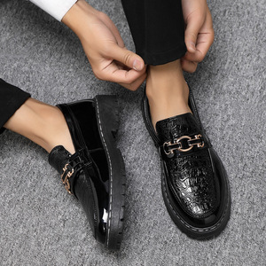 Mocassins et chaussures décontractées en cuir PU noir, confortables, élégants, antidérapants, plats pour l'hiver, pour le bureau et la carrière, respirants et tendance - Product Image 5