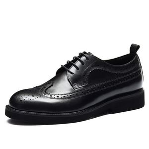 Chaussures habillées en cuir véritable pour hommes, bout rond, à lacets, semelle extérieure en caoutchouc antidérapante, toutes saisons, bureau et carrière - Product Image 4