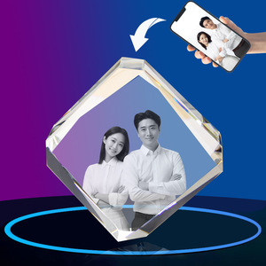 صورة مخصصة ثنائية أو ثلاثية الأبعاد محفورة داخل الكريستال مع صورتك (هدية عيد ميلاد، للحيوانات الأليفة، هدية زفاف، عيد الأم، إلخ) - Product Image 3