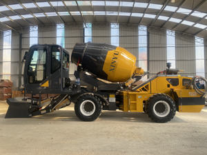 Camión Mezclador de Concreto Autocargable Xinyu de 2.6 Yardas con Sistema Hidráulico Importado y 1 Año de Garantía - Product Image 3