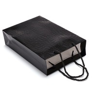 Fabricant d'usine de sacs à provisions en papier crocodile de haute qualité avec logo personnalisé sac cadeau en papier noir brillant de luxe