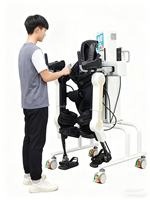 Rééducation de l'exosquelette Entraînement à l'équilibre de la démarche debout et à pied assisté par robot pour les patients hémiplégiques et AVC