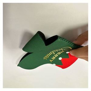 Manchon de tasse en forme de botte de Noël festif, idéal pour les réunions à la maison, les fêtes de bureau ou les cadeaux. - Product Image 6