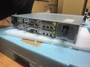 Oceanstor 5120 5220 (2U คอนโทรลเลอร์คู่ SAS AC \ 240V แรงดันไฟฟ้าสูง DC แคช 32GB พอร์ต 8×1Gb ETH พอร์ต 4×10Gb ETH พอร์ต 4×SAS3.0) - Product Image 2