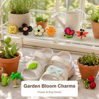 Ensemble de breloques pour chaussures en forme d'animaux mignons, en PVC, personnalisables, décorations LED pour l'été et la plage, avec chaînes à boutons, boucles et fleurs