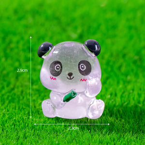 Artigianato in Resina, Micro Paesaggio Luminoso, Panda Rosso, Statuetta Animale Carina, Accessori da Giardinaggio, Piccolo Ornamento in Resina - Product Image 4