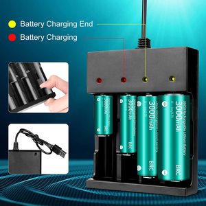 Chargeur 18650 3.7V Rechargeable Chargeur de batterie 18650 4 baies Li-ion pour batteries lithium rechargeables 26650 21700 18650 <span class=keywords><strong>10400</strong></span> - Product Image 4