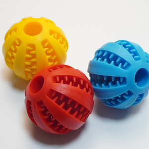 Eco-Friendly Sustainable Rubber Dog Chew Toy Durable Non-Toxic Pet Interactive Rolling Ball Treat Dispenser for Slow Feeding - Product Image 5