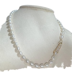 Collar de Perlas de Agua Dulce con Hebilla de Hueso de Serpiente de Diseño de Marca de Lujo de Zhizhen, Estilo Simple y Moderno - Product Image 5