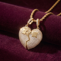 Collier pendentif Cœur Brisé Hip Hop Iced Out avec Zircon Cubique et Chaîne en Laiton – Bijou de Couple pour Hommes et Femmes