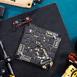 <span class=keywords><strong>JHEMCU</strong></span> <span class=keywords><strong>F4</strong></span> AIO F411 ตัวควบคุมการบินพลาสติก BLHELIS 12A 4in1 ESC 1-2S Lipo 25.5X25.5 มม. RC FPV Freestyle Tinywhoop Cinewhoop - Product Image 3