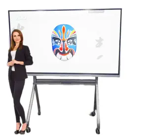 Een Smartboard Met Een Tv-Scherm En Een Flexibel Bewegingsmobiel Interactief Whiteboard Met Smart Tv-Bord