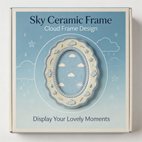 Cadre photo en céramique ovale personnalisé, bord festonné, design nuage étoile, cadre photo en porcelaine en gros pour la décoration de la chambre d'enfant
