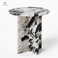 Table d'appoint en marbre noir Luca Calacatta |   Table d'appoint en marbre naturel massif avec plateau arrondi et base en pierre en forme de X pour salon