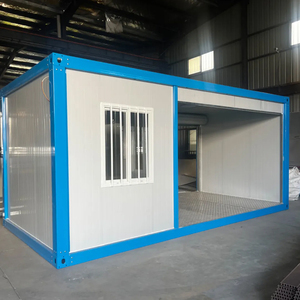 Chantier de construction moderne assemblant des structures de 20 et 40 pieds, des appartements préfabriqués en conteneurs - Product Image 1