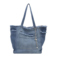 Sac fourre-tout en jean personnalisé avec logo, pour femme, bleu délavé, chaîne de perles, grande capacité, fermeture épaule, sac à main multi-poches, vente en gros OEM