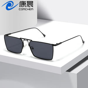 แว่นกันแดดทรงเหลี่ยมสำหรับผู้หญิง รุ่น Conchen กรอบโลหะ ป้องกันรังสียูวี 400 เลนส์พีซีสีดำ แฟชั่นสำหรับการเดินทางและการแสดงบนเวที - Product Image 1