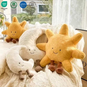 Peluche a Forma di Luna e Sole, Cuscino Cartoon con Gambe, OEM ODM, Morbido Cuscino Decorativo per Casa, Camera da Letto e Divano - Product Image 1