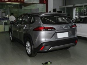 Coche usado Toyotas Corolla Cross 2.0L híbrido personalizable compacto SUV caja de cambios automática dirección izquierda - Product Image 1