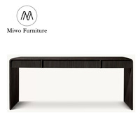 Bureau d'ordinateur design moderne pour hôtel, mobilier nordique en bois naturel avec rangement et tiroirs, secrétaire