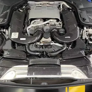 Nuovo cofano motore in fibra di carbonio con tubo di aspirazione dell'aria per AMG W205 C63 - Product Image 1