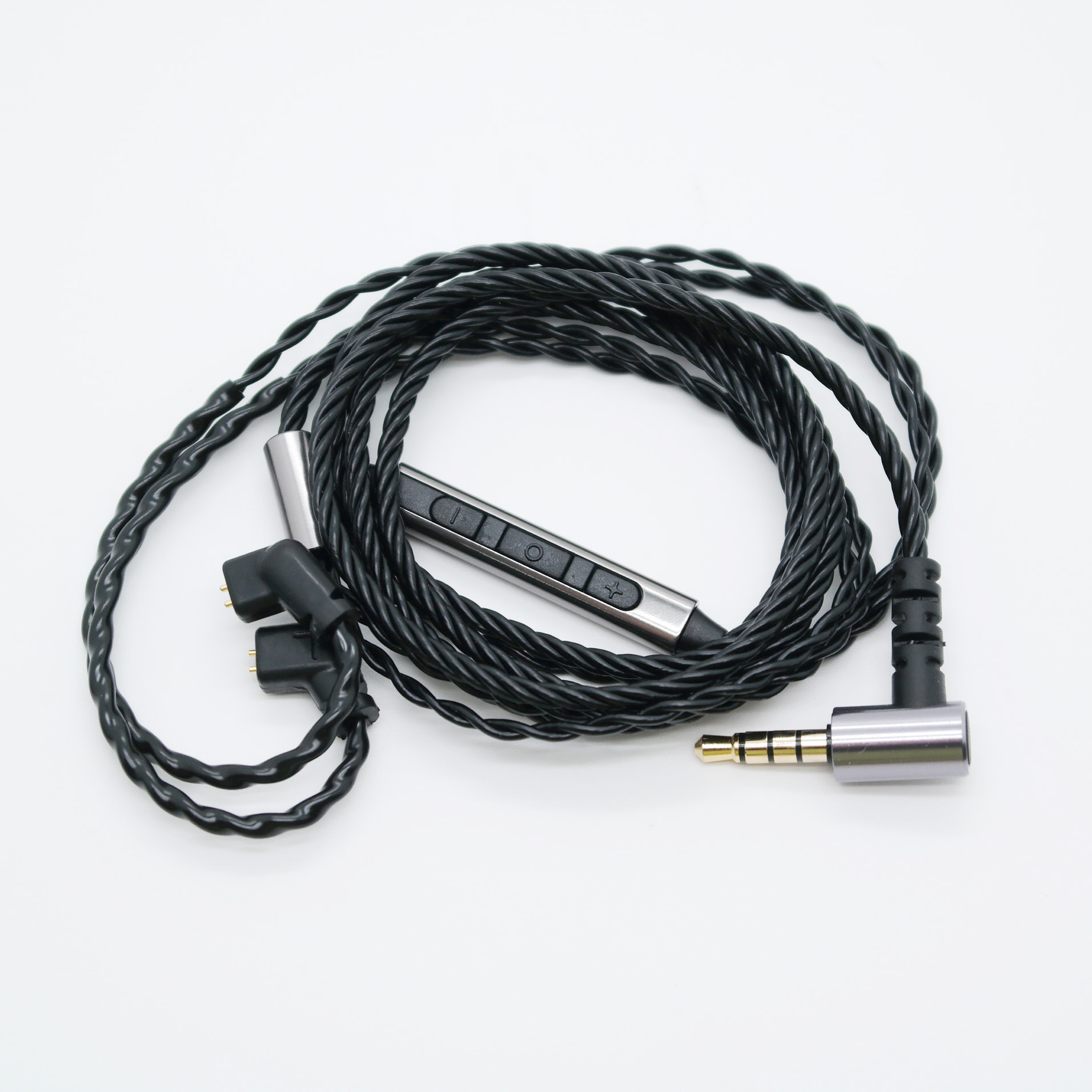 One 1.2-meter headphone cable with microphone and tuning function.
