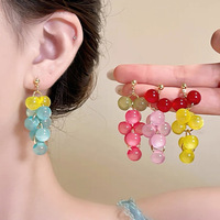 Anting Anggur Berhias Manik-manik yang Menenangkan dan Manis - Ringan dan Segar, Imut dan Elegan, Perhiasan Telinga Mewah dengan Desain Unik.