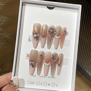 Venta al por Mayor de 10 Piezas de Uñas Postizas Francesas Hechas a Mano con Hermoso Diseño de Lujo Personalizado, Muestras Gratis y Empaque Personalizado - Product Image 4