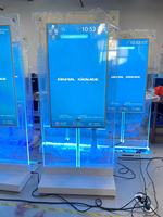 Layar LCD Digital Signage Dua Sisi untuk Iklan, Layar Ganda, Tiang Lantai Dalam Ruangan, Penunjuk Arah Toko Ritel, Layar Elevator