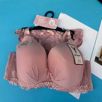 Ensemble soutien-gorge et culotte grande taille pour femme, modèle YRF033, taille 42-52D, couleur or, avec cintre, 2,25 dollars.
