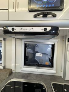 Camioneta Camper Personalizada <span class=keywords><strong>de</strong></span> Alta Calidad con Panel Solar <span class=keywords><strong>de</strong></span> 600W para Campamentos Fuera <span class=keywords><strong>de</strong></span> Carretera y Viajes Familiares - Product Image 2
