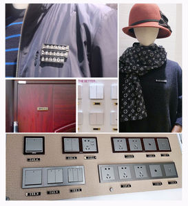 Soporte de exhibición magnético fuerte al por mayor-Soporte de etiqueta de <span class=keywords><strong>precio</strong></span> ajustable para ropa de marca, tienda minorista (logotipo personalizado) - Product Image 6