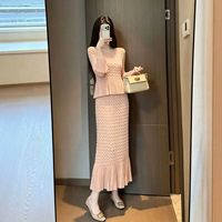 Vente en gros directe usine : Ensemble plissé Miyake tendance pour femme, automne, avec haut à manches cloche cintré et jupe sirène midi
