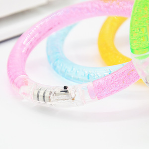Pulsera de burbujas unisex multicolor luminosa con flash LED, juguete iluminado para conciertos y fiestas - Product Image 3