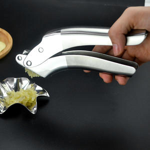 Máquina <span class=keywords><strong>de</strong></span> prensado <span class=keywords><strong>de</strong></span> ajos <span class=keywords><strong>de</strong></span> acero inoxidable, multifunción, manual, resistente, novedad, fábrica <span class=keywords><strong>de</strong></span> China - Product Image 2